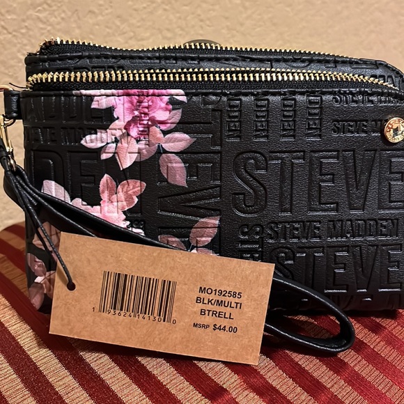 NEW STEVE MADDEN Black Zip Around Wrist-Wallet or SMALL HAND BAG - Picture 10 of 10